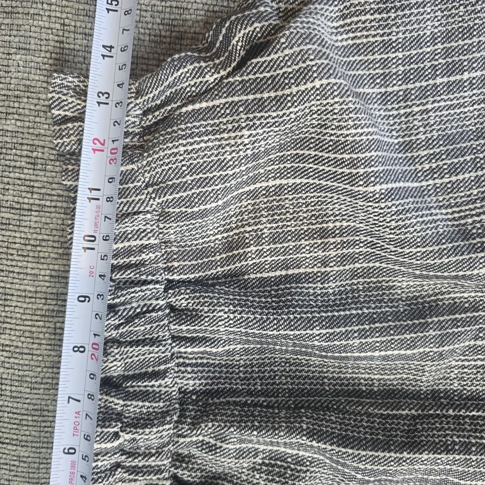 Doe &‎ Rae NWT Multicolored Striped Pockets Paper Bag Shorts Small.B79